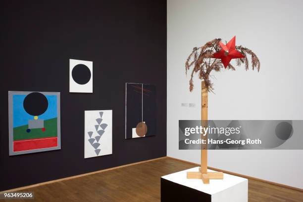 Art work by Heiko Zobernig seen during the 'Soziale Fassaden' exhibition preview at MMK 1 on May 29, 2018 in Frankfurt am Main, Germany. The...