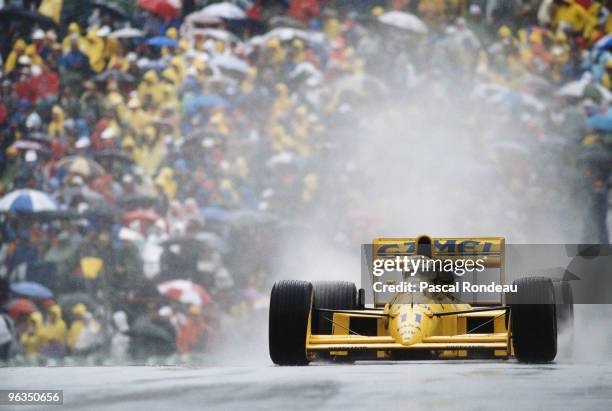 Nelson Piquet drives the Lotus-Judd 101during the Canadian Grand Prix on 18th June 1989 at the Montreal Circuit Gilles Villeneuve in Montreal, Canada.