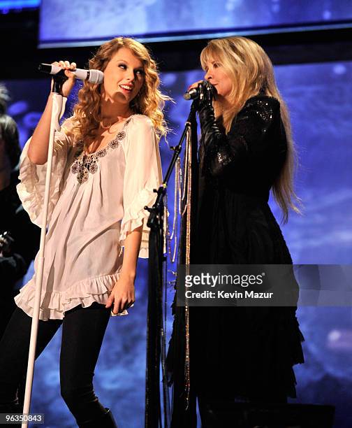 Taylor Swift and Stevie Nicks performs onstage at the 52nd Annual GRAMMY Awards held at Staples Center on January 31, 2010 in Los Angeles, California.