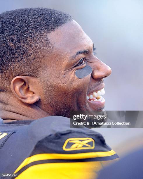 Safety Ryan Clark of the Pittsburgh Steelers on the sidelines during a game on December 27, 2009 against the Baltimore Ravens at Heinz Field in...