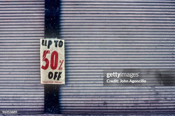 Week Off Sign 50 Off Signs Photos and Premium High Res Pictures - Getty Images