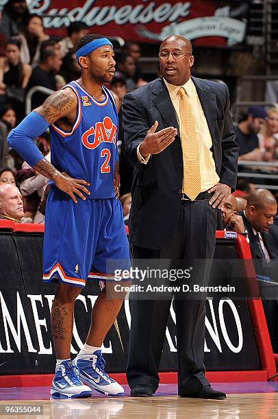 Mo Williams of the Cleveland Cavaliers talks with Head Coach Mike Brown during the game against the Los Angeles Clippers on January 16, 2010 at...