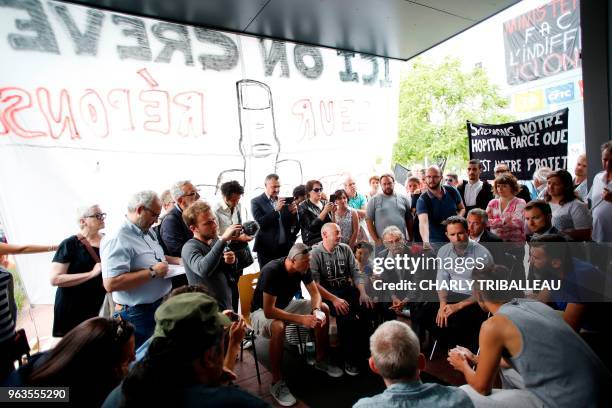 Benoit Hamon, leader of the left-wing political movement Generations , attends a meeting with seven employees of the Centre Hospitalier Du Rouvray...