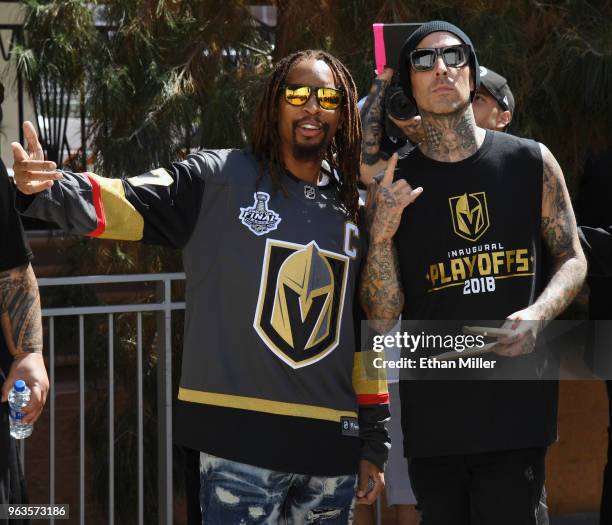 Rbx Rapper Lbc 286 T Travis Barker Stock Photos, High-Res Pictures, and Images - Getty ...