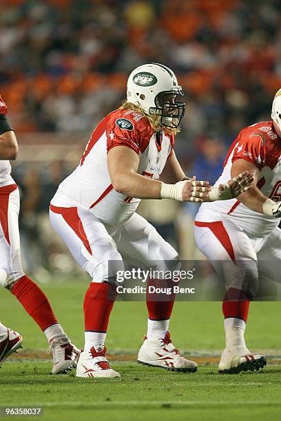 Nick Mangold of the New York Jets moves off the line during the 2010 AFC-NFC Pro Bowl at Sun Life Stadium on January 31, 2010 in Miami Gardens,...