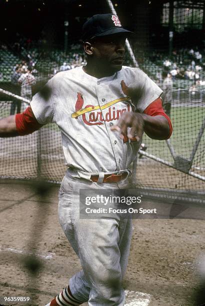 First Baseman Bill White of the St. Louis Cardinals in the batting cage during batting practice before a circa 1960's Major League Baseball game....