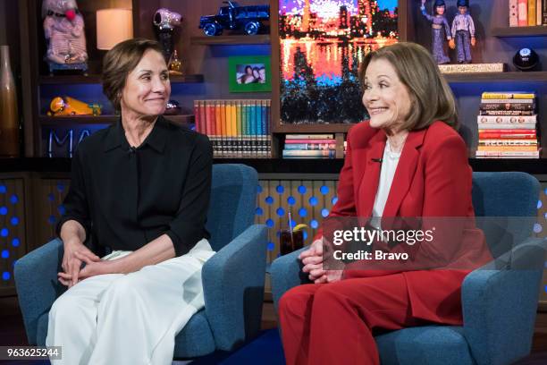 Pictured : Laurie Metcalf and Jessica Walter --