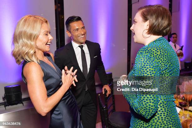 Actors Kelly Ripa, Mark Consuelos and Lena Dunham attend Lincoln Center's American Songbook Gala at Alice Tully Hall on May 29, 2018 in New York City.