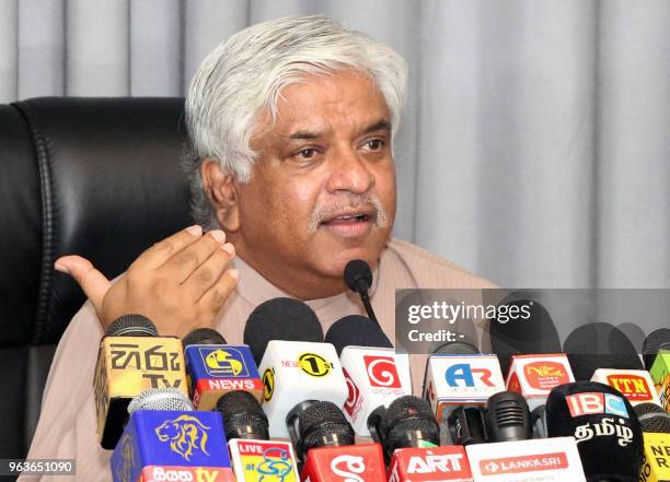 Arjun Ranatunga Talking 336 Sri Lankan Arjuna Ranatunga Stock Photos, High-Res Pictures, and ...