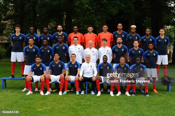 France's national football team players pose for a photo, back row Benjamin Pavard, Benjamin Mendy, Samuel Umtiti, Adil Rami, Steve Mandanda, Hugo...