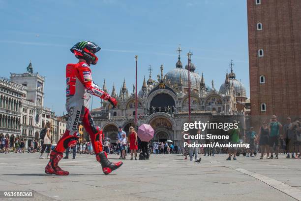 MotoGP rider Jorge Lorenzo arrives to film in St. Mark's Square to promote the Italian Grand Prix at Mugello this weekend on May 30, 2018 in Venice,...