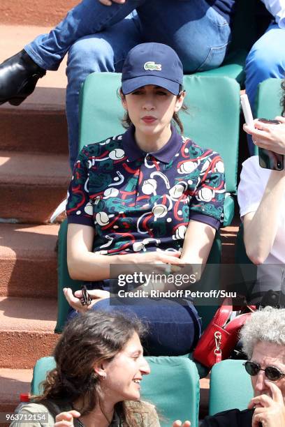 Singer Nolwenn Leroy attends the 2018 French Open - Day Four at Roland Garros on May 30, 2018 in Paris, France.