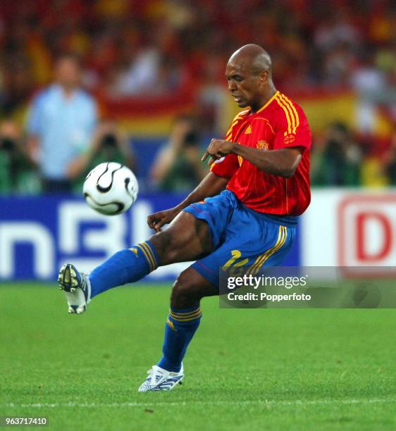 Marcos Senna of Spain in action during the FIFA World Cup Group H match between Spain and Tunisia at the Gottlieb-Daimler Stadium in Stuttgart on...