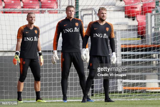 Goalkeeper Jasper Cillessen of Holland, goalkeeper Sergio Padt of Holland, goalkeeper Jeroen Zoet of Holland during a training session prior to the...