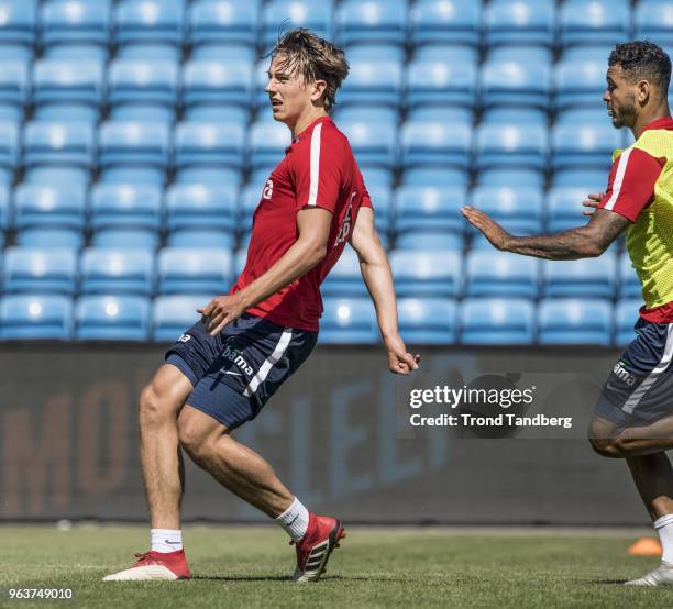 Sander Berge, Joshua King of Norway during training before Iceland v Norway at Ullevaal Stadion on May 30, 2018 in Oslo, Norway.