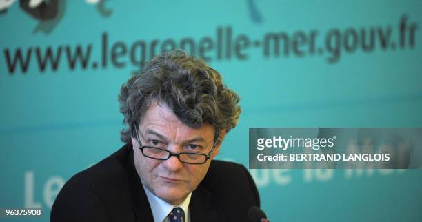 French Ecology and sustainable development minister Jean-Louis Borloo gives a press conference at the Ecology ministry in Paris, on February 3, 2010....