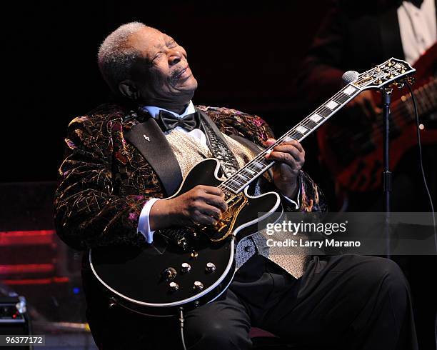 King performs at Hard Rock Live! in the Seminole Hard Rock Hotel & Casino on February 2, 2010 in Hollywood, Florida.