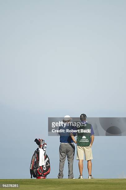 Farmers Insurance Open: Phil Mickelson with caddie Jim Mackay during Thursday play at Torrey Pines GC. La Jolla, CA 1/28/2010 CREDIT: Robert Beck