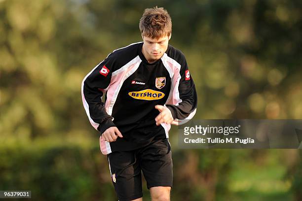 New Palermo signing Odrej Celustka in action during a training session at Tenente Carmelo Onorato Sports Center on February 3, 2010 in Palermo, Italy.