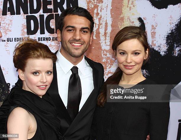Actors Karoline Schuch, Elyas M'Barek and Mina Tander attend the 'Zeiten Aendern Dich' German Premiere on February 3, 2010 in Berlin, Germany.