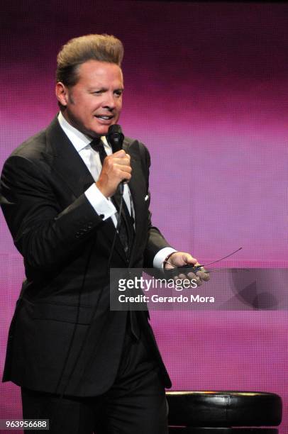 Mexican singer Luis Miguel performs during a show as part of the 'Mexico por Siempre' Tour at Amway Center on May 30, 2018 in Orlando, Florida.