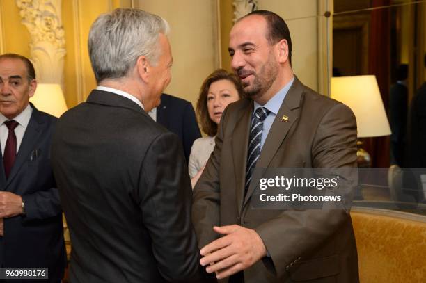 - Le Vice-Premier Ministre et Ministre des Affaires étrangères Didier Reynders reçoit une délégation de l'opposition syrienne présidée par M. Nasr...