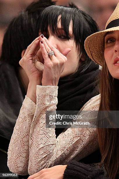 Ashlee Simpson attends a game between the Washington Wizards and the New York Knicks at Madison Square Garden February 3, 2010 in New York City. NOTE...