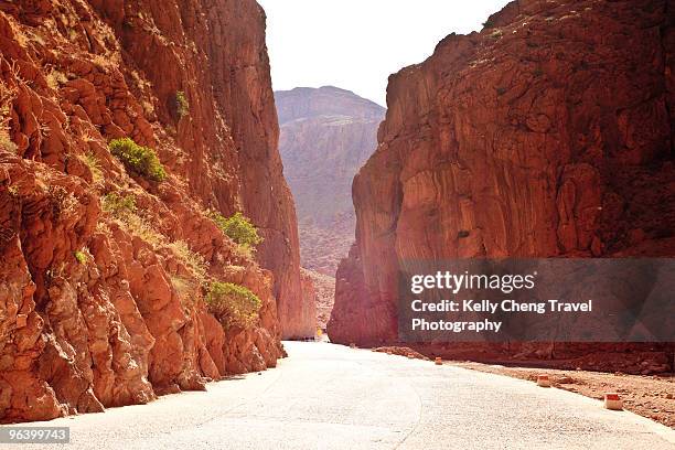 todra gorge - todra gorge stock pictures, royalty-free photos & images