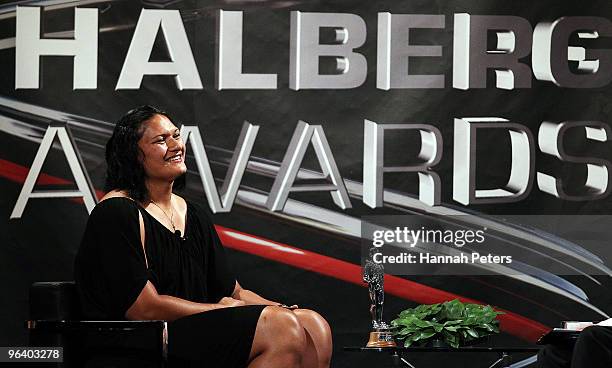 Valerie Vili accepts her award for Sportswoman of the Year at the 2009 Halberg Awards at Sky City on February 4, 2010 in Auckland, New Zealand.