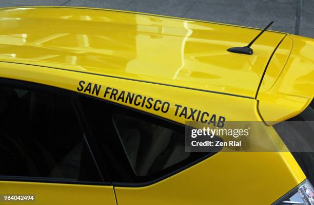 high angle view of a san francisco yellow taxi - taxi sign stock pictures, royalty-free photos & images
