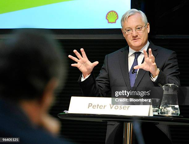 Peter Voser Photos and Premium High Res Pictures - Getty Images