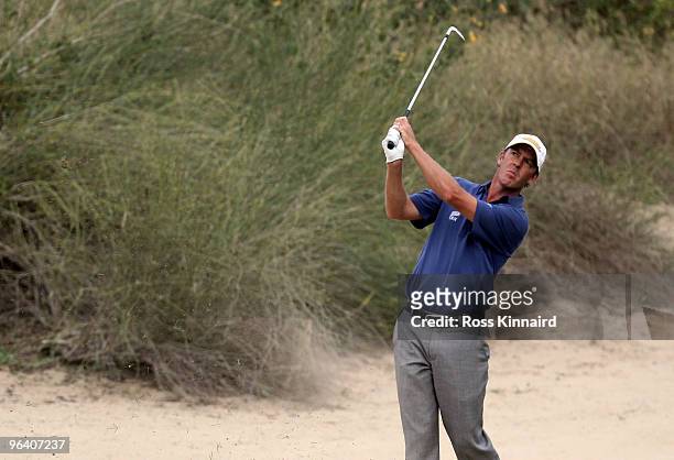 Richard Green of Australia on the par four 8th hole during the first round the Omega Dubai Desert Classic on the Majlis Course at the Emirates Golf...