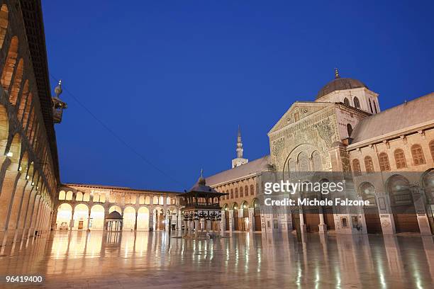 syria, damascus, umayyad mosque - große moschee stock-fotos und bilder