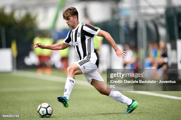 Alessandro Tripaldelli of Juventus in action during the Serie A Primavera match between Juventus U19 and AS Roma on May 26, 2018 in Vinovo, Italy.