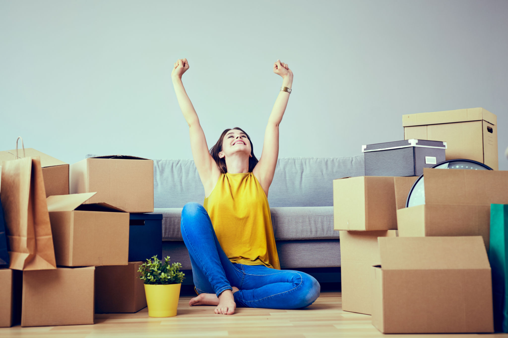 college students moving in
