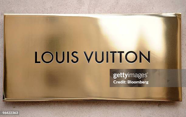 CASQUE MOTO LOUIS VUITTON. News Photo - Getty Images