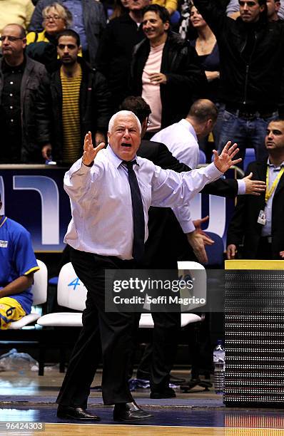 Pini Gershon, Head Coach of Maccabi Electra Tel Aviv in action during the Euroleague Basketball 2009-2010 Last 16 Game 2 between Maccabi Electra Tel...