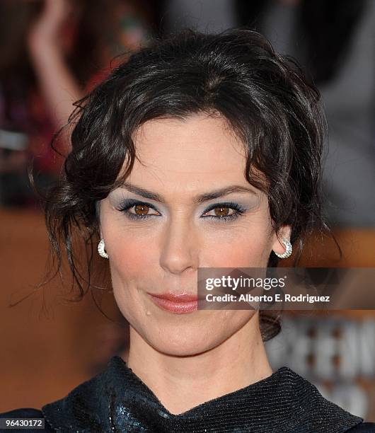 Actress Michelle Forbes arrives at the 16th Annual Screen Actors Guild Awards held at the Shrine Auditorium on January 23, 2010 in Los Angeles,...