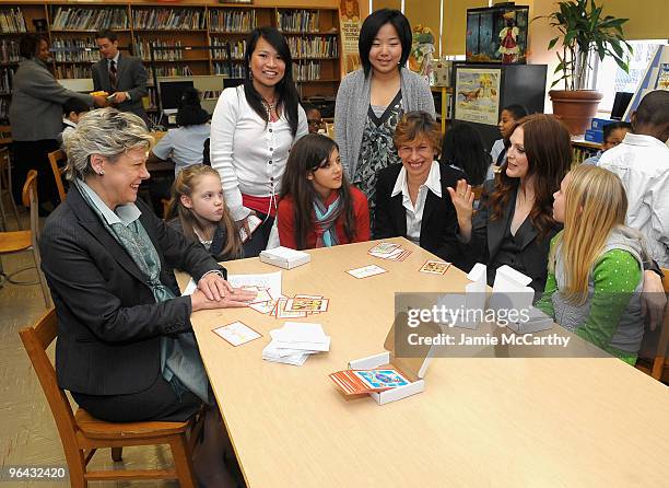 Cokie Roberts,Vice Chair of Save The Children,Randi Weingarten,President of the American Federation of Teachers and Julianne Moore with Save the...