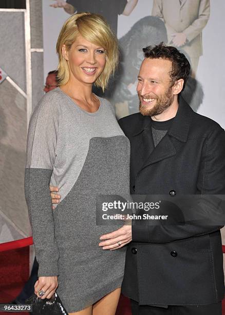 Jenna Elfman and Bodhi Elfman arrive at the "Old Dogs" Premiere at the El Capitan Theatre on November 9, 2009 in Hollywood, California.