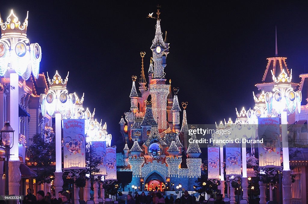 Disneyland Paris Magic Christmas Season Launch