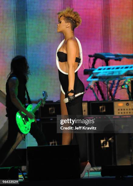 Singer Rihanna performs onstage at the Pepsi Super Bowl Fan Jam on February 4, 2010 in Miami Beach, Florida.