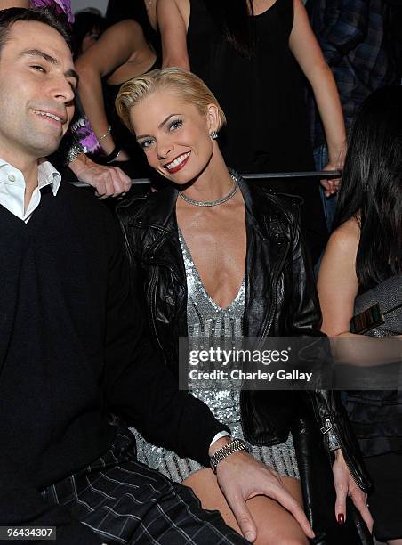 Actress Jaime Pressly attends the Samsung Behold II launch event at Boulevard3 on November 18, 2009 in Los Angeles, California.