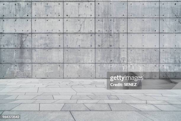 empty studio background, concrete texture - bloque de hormigón fotografías e imágenes de stock