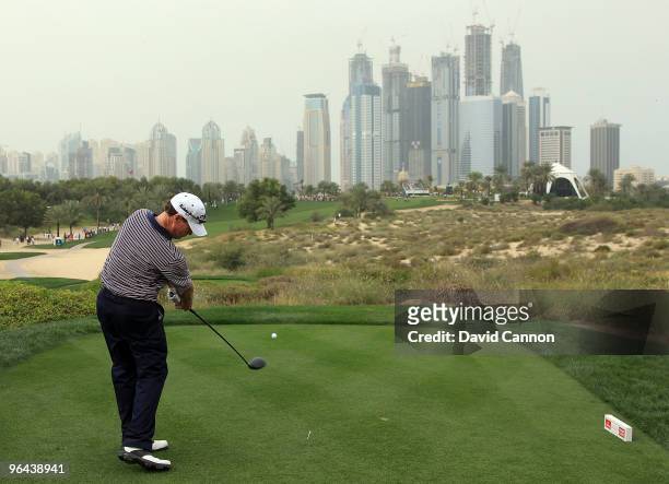 Tom Watson of the USA drives from the 8th tee during the second round of the 2010 Omega Dubai Desert Classic on the Majilis Course at the Emirates...