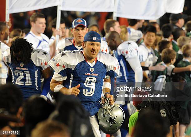 Player Tony Romo attends the 2010 Pro Bowl at Sun Life Stadium on January 31, 2010 in Miami Gardens, Florida.
