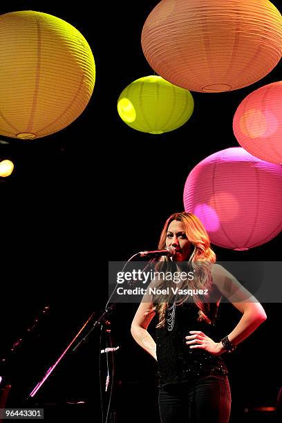 Colbie Caillat performs at the "Real Medicine For Haiti" benefit concert at the Hollywood House of Blues on February 4, 2010 in Los Angeles,...