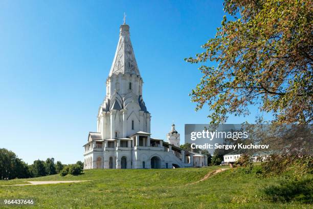 church of the ascension in kolomenskoye - ascension of christ stock-fotos und bilder