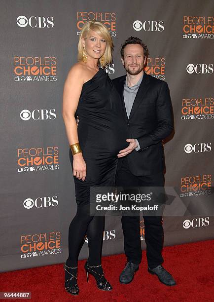 Actress Jenna Elfman and husband Bodhi Elfman arrive at the People's Choice Awards 2010 Arrivals at Nokia Theatre L.A. Live on January 6, 2010 in Los...