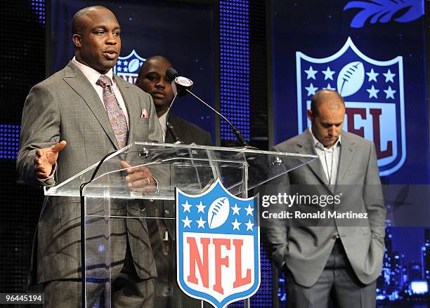 Linebacker London Fletcher of the Washington Redskins and Walter Payton Man of the Year Finalist speaks to members of the media during the Walter...